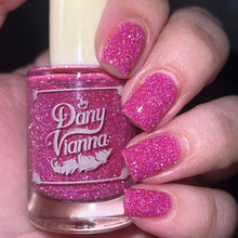 Load image into Gallery viewer, Viva Magenta