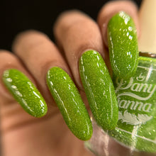 Load image into Gallery viewer, Green Apple