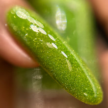 Load image into Gallery viewer, Green Apple