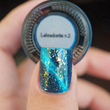 Load image into Gallery viewer, Pisces - Labradorite v.2