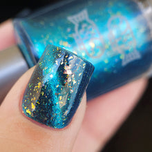 Load image into Gallery viewer, Pisces - Labradorite v.2