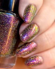 Load image into Gallery viewer, Penélope Luz - Go Go Gold
