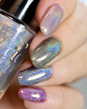 Load image into Gallery viewer, PRE ORDER - Penélope Luz - Holo Wonder