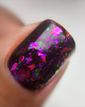 Load image into Gallery viewer, Violet Opal