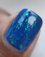 Load image into Gallery viewer, Straw Opal