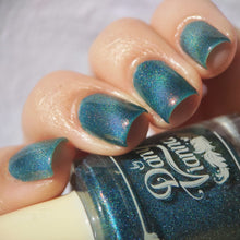 Load image into Gallery viewer, Melted Witch