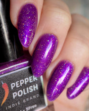 Load image into Gallery viewer, Pepper Polish - Vou de Bruxa (Going as a Witch)