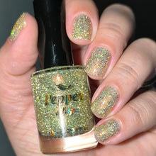 Load image into Gallery viewer, PRE ORDER - Pepper Polish - Golden Wish