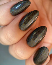 Load image into Gallery viewer, Pepper Polish - New Moon