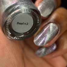 Load image into Gallery viewer, Pisces - Pearl v.2
