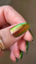 Load image into Gallery viewer, Phoenix - Ruby Throated Hummingbird