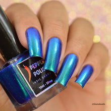 Load image into Gallery viewer, PRE ORDER - Pepper Polish - É Mentira! (It's a Lie!)