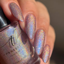 Load image into Gallery viewer, PRE ORDER - Penélope Luz - Lavish