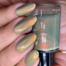 Load image into Gallery viewer, Penélope Luz - Lucky Clover