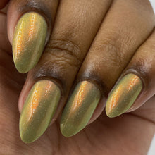 Load image into Gallery viewer, Penélope Luz - Lucky Clover