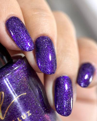 Penélope Luz - Turbo Purple