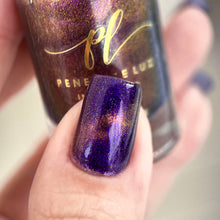 Load image into Gallery viewer, PRE ORDER - Penélope Luz - Unique Nails