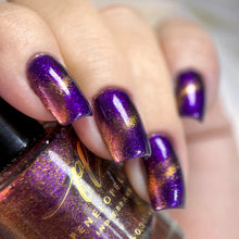 Load image into Gallery viewer, PRE ORDER - Penélope Luz - Unique Nails