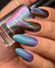Load image into Gallery viewer, Penélope Luz - Liberty Lights